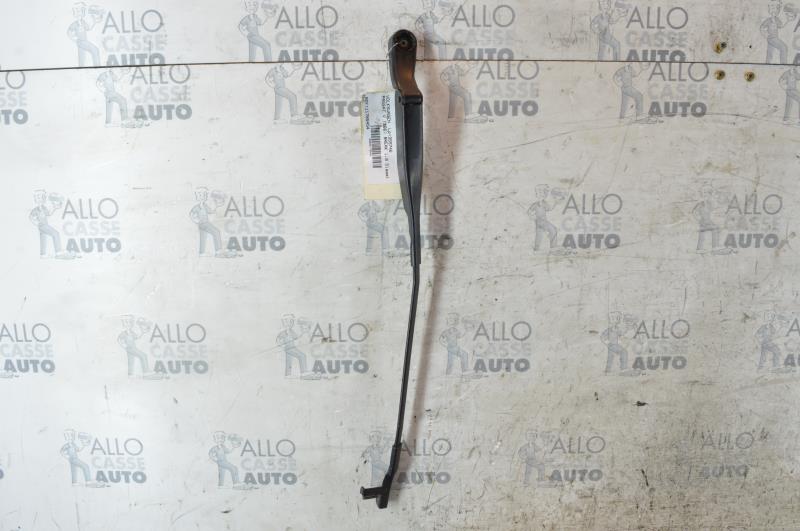 Braccio tergicristallo anteriore destro VOLKSWAGEN PASSAT 4 PHASE 2 Diésel - 1