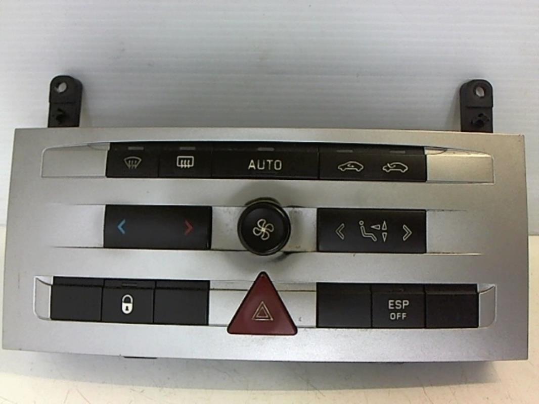 Commande chauffage PEUGEOT 407 PHASE 1 Essence - 1