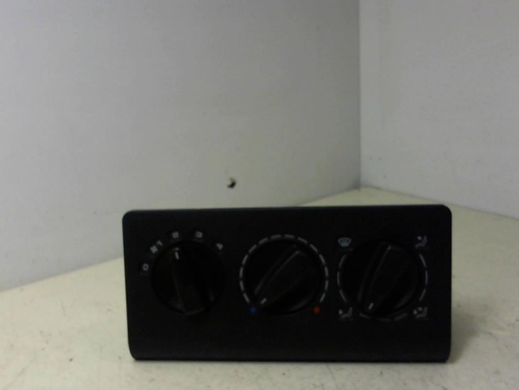 Commande chauffage VOLKSWAGEN POLO 3 Essence - 1