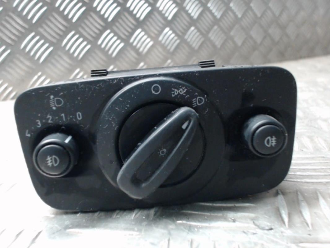 Commande de phare FORD FIESTA 6 PHASE 1 Essence - 1