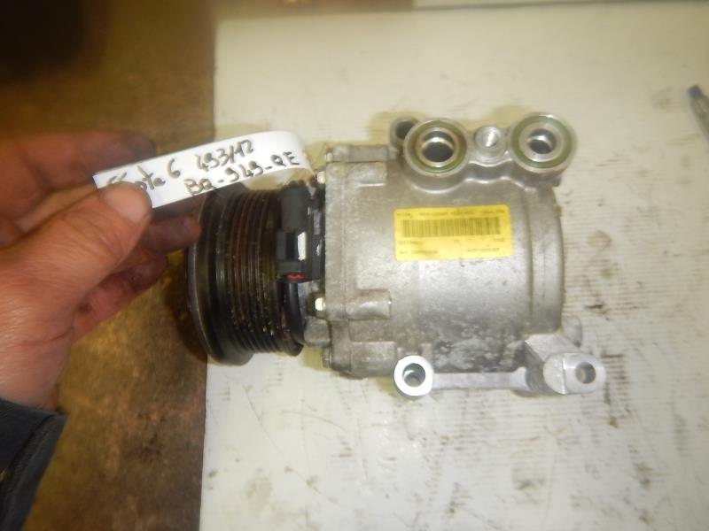 Compresseur clim FORD FIESTA 6 PHASE 1 Essence - 1