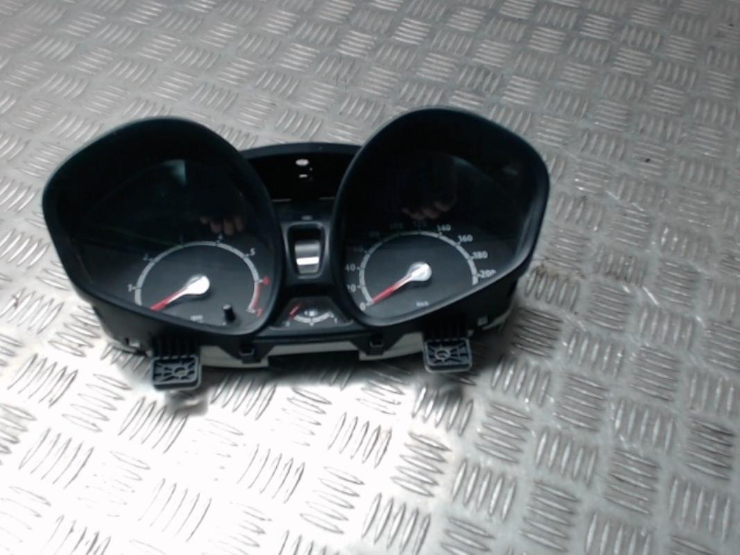 Compteur FORD FIESTA 6 PHASE 1 Essence - 1