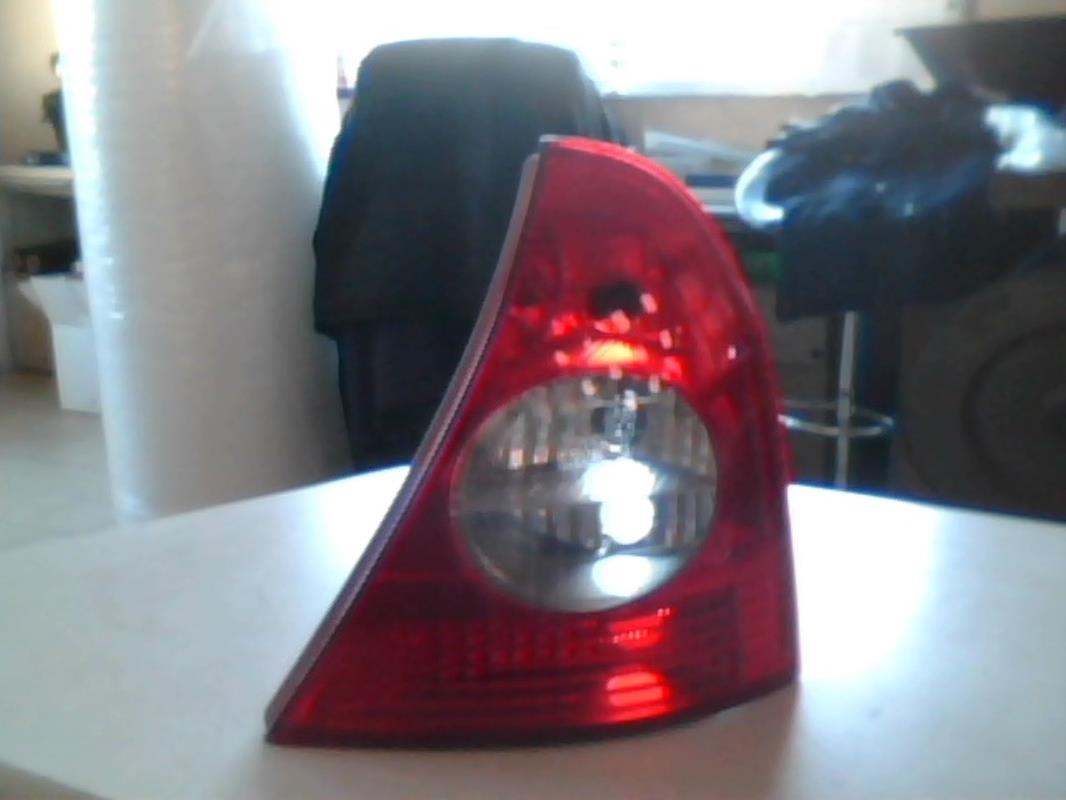 Fanale posteriore principale destro (luci) RENAULT CLIO 2 PHASE 1 Diésel - 1