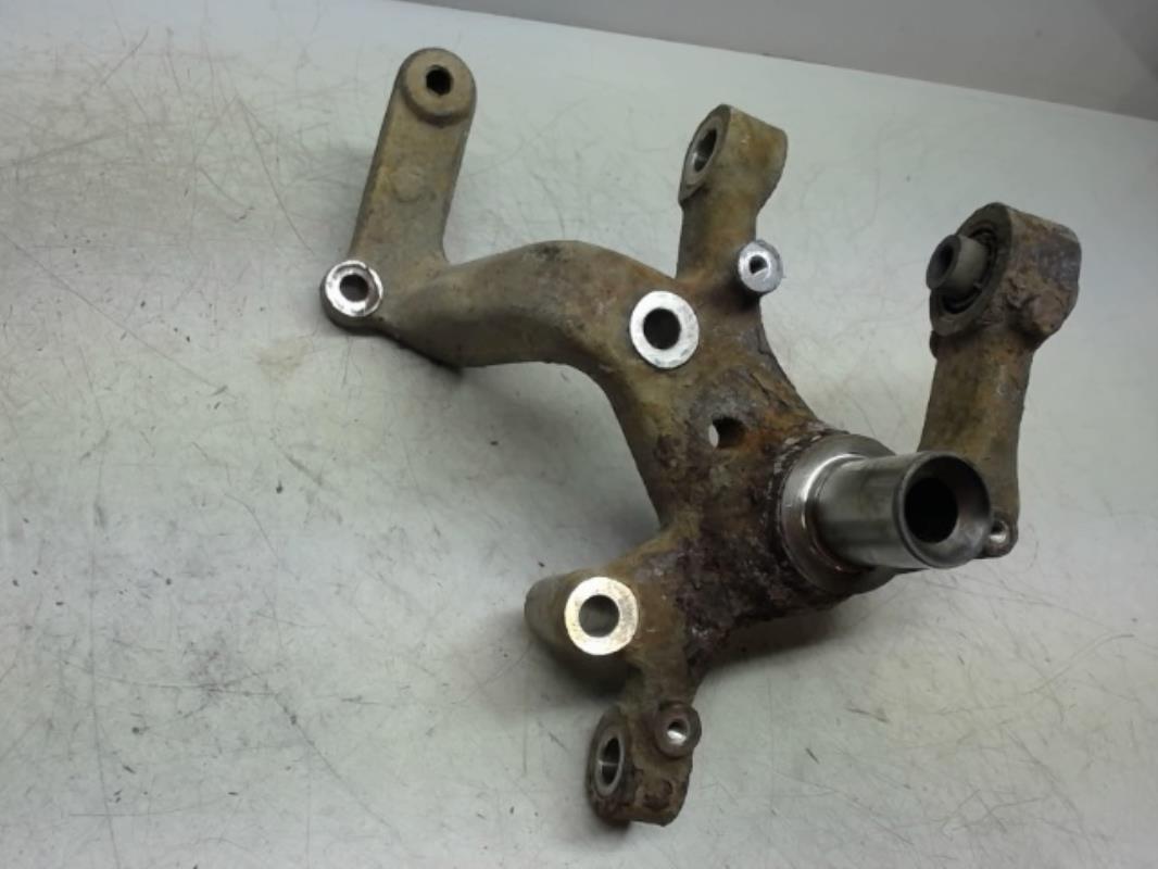 Fusee arriere droit VOLKSWAGEN GOLF 5 Essence - 1