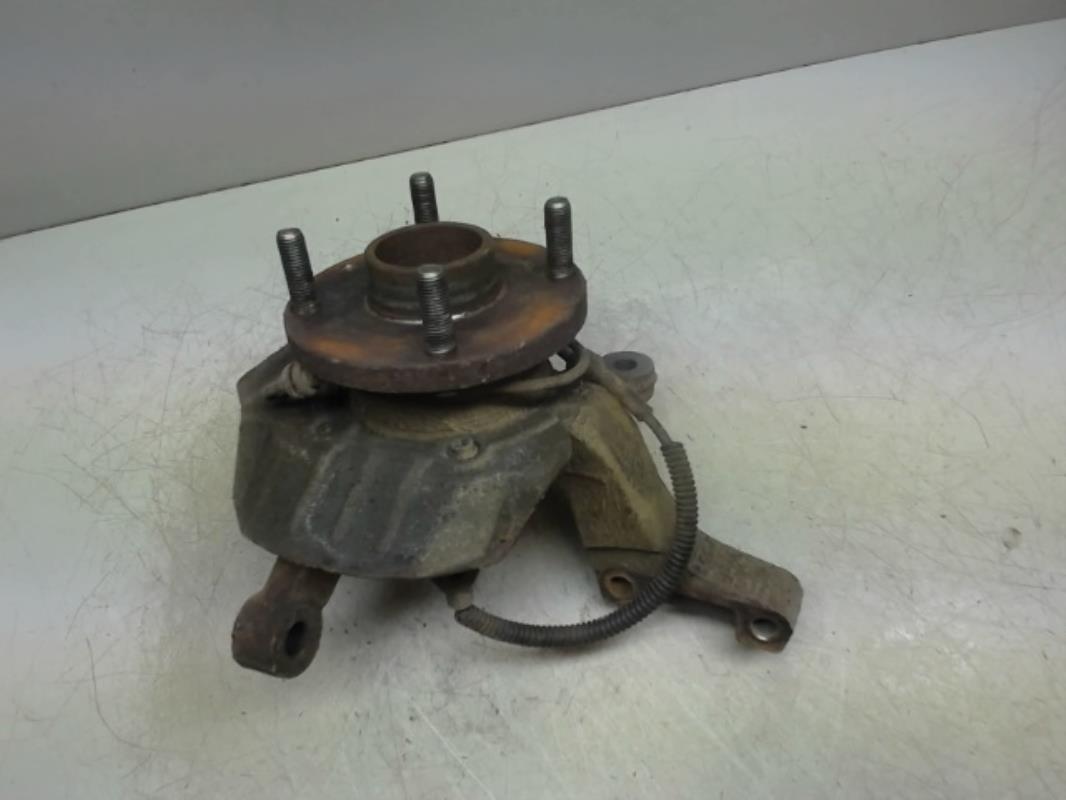 Fusee avant gauche CHEVROLET NUBIRA BREAK Diesel - 1