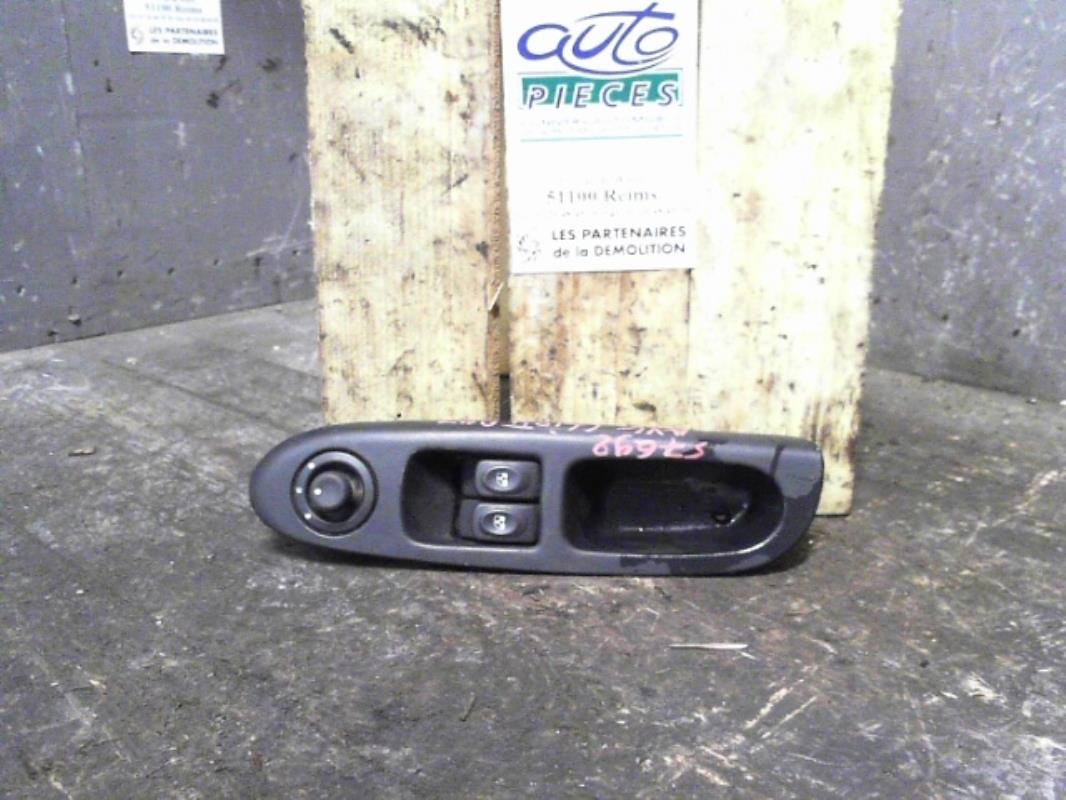Interrupteur de leve vitre RENAULT CLIO 2 PHASE 1 Essence - 1