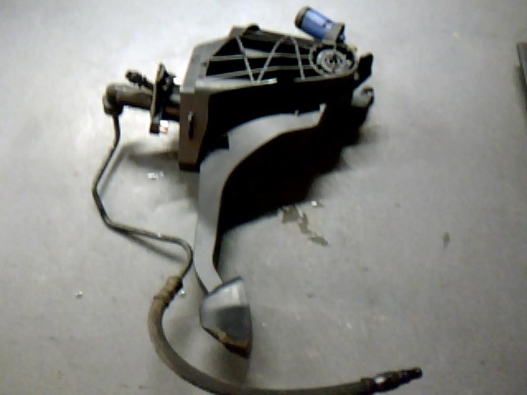 Pedale d'embrayage SEAT IBIZA 4 PHASE 1 COUPE Diesel - 1