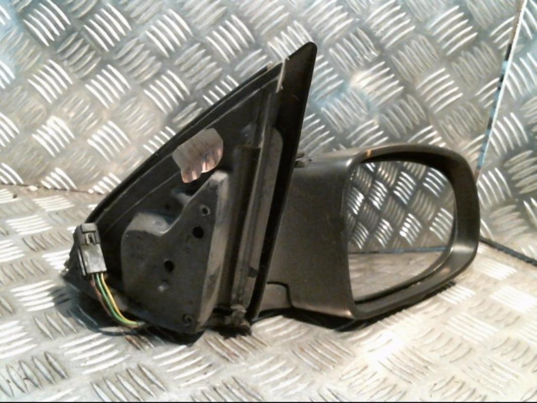 Retrovisor derecho OPEL OMEGA B PHASE 1 BREAK Diésel - 1