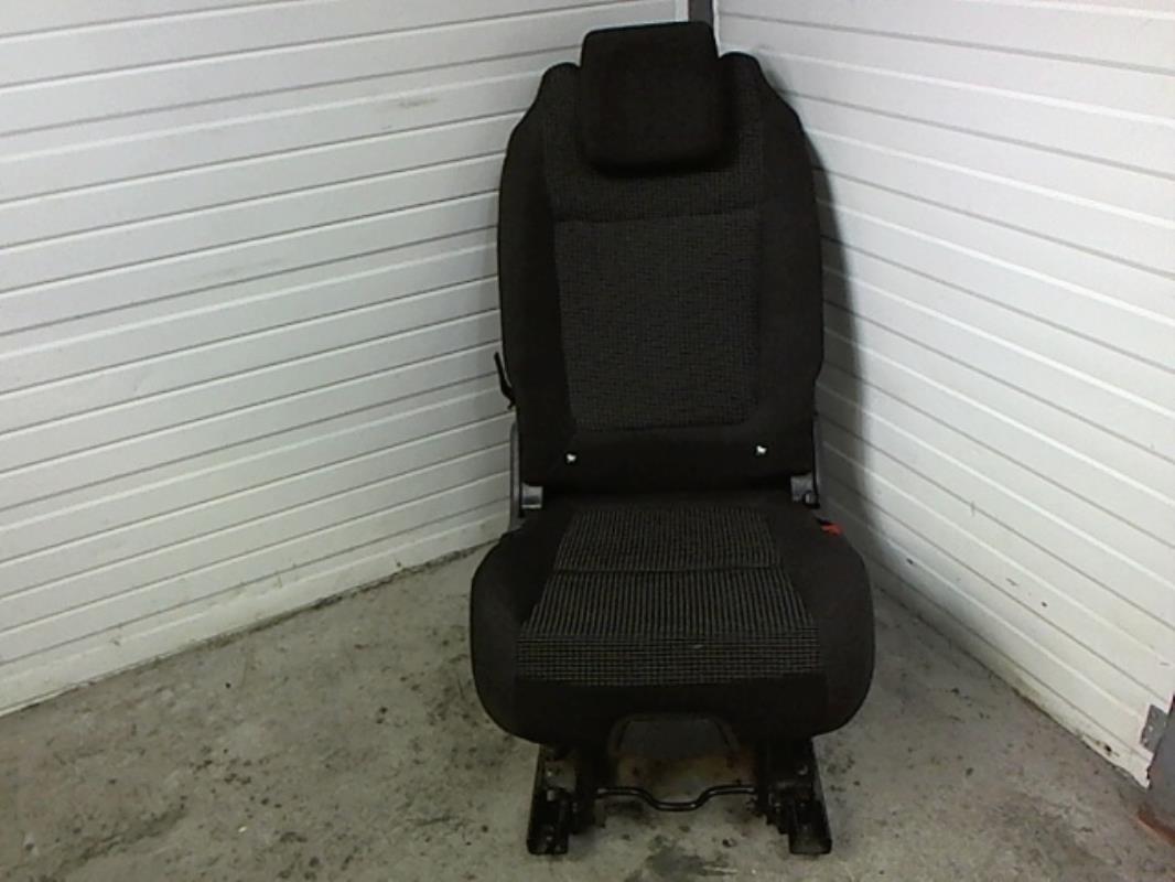 Sedile posteriore centrale PEUGEOT 5008 1 PHASE 1 Diésel - 1