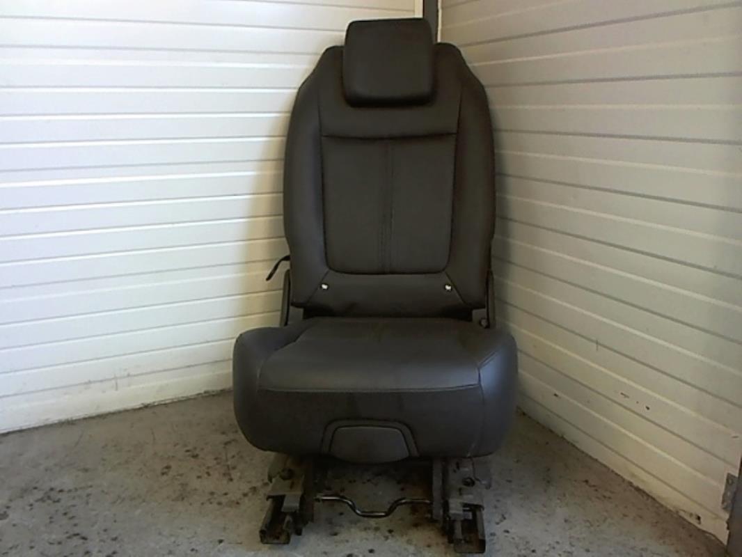 Image Siege central arriere - PEUGEOT 5008 1
