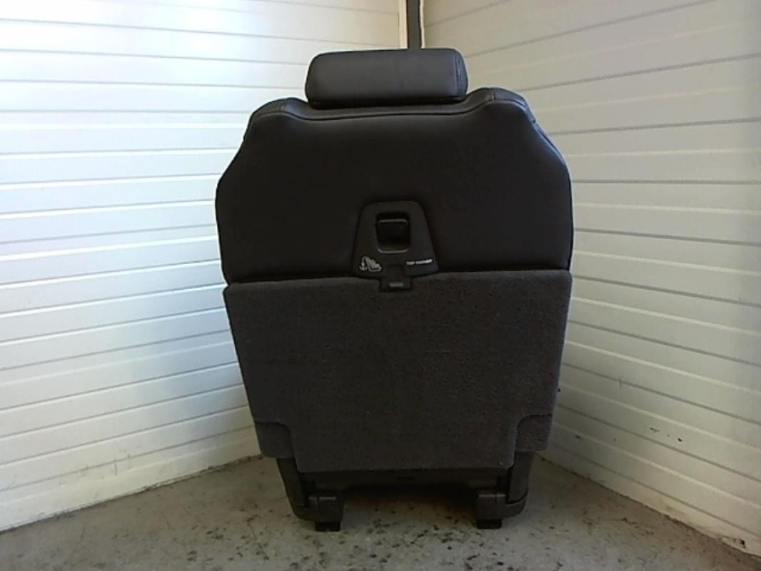 Image Siege central arriere - PEUGEOT 5008 1