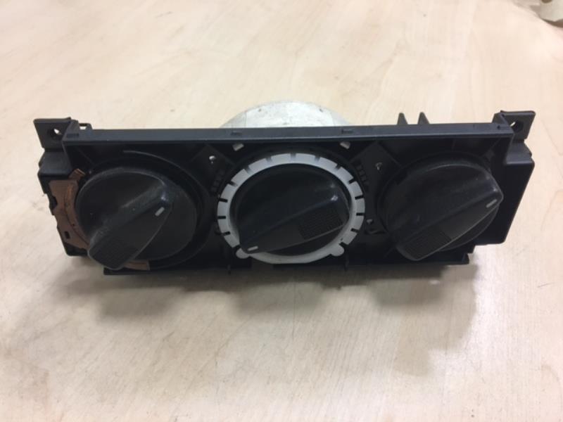 Commande chauffage VOLKSWAGEN POLO 2 PHASE 1 Essence - 1