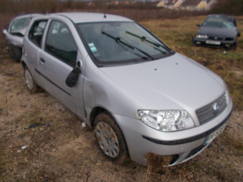 Capot FIAT PUNTO 2 PHASE 2 Essence - 1