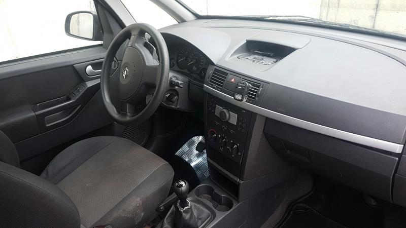 Image Feu arriere principal gauche (feux) - OPEL MERIVA A