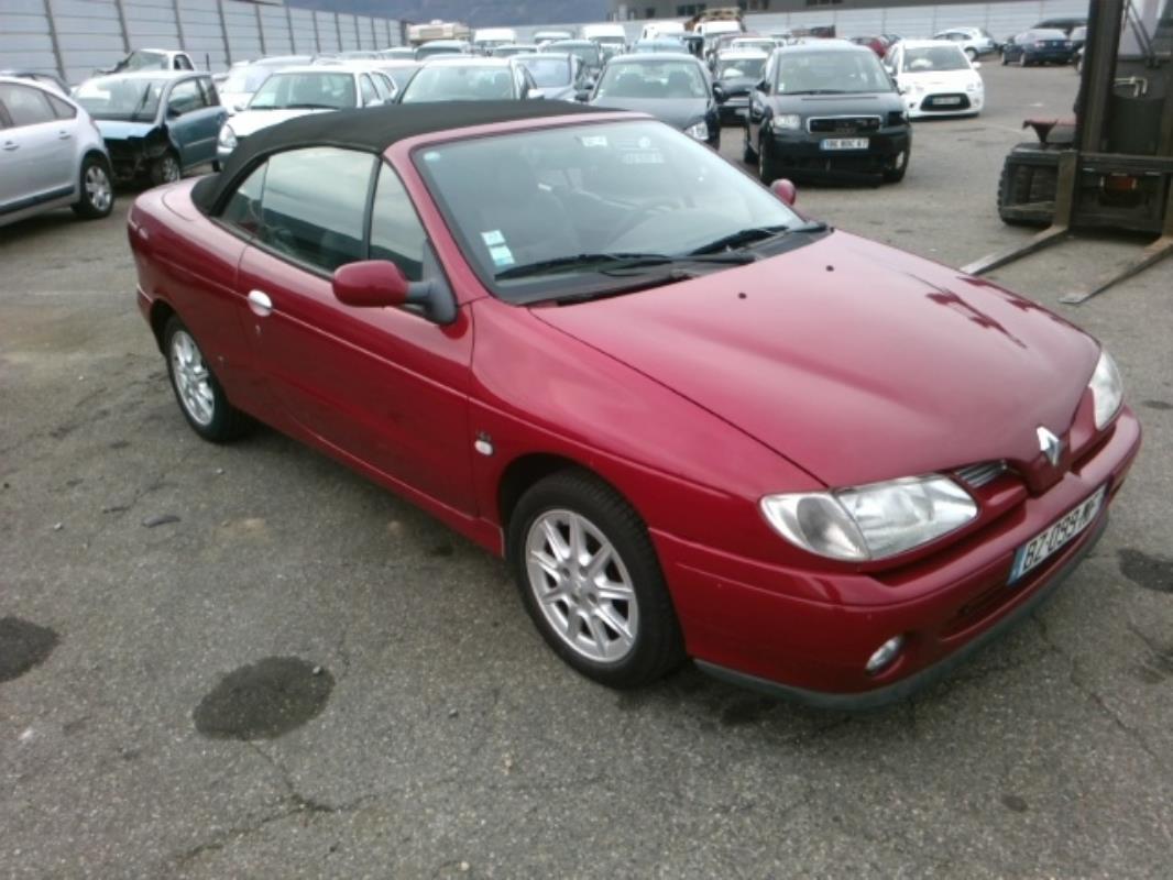 Image Cache capote - RENAULT MEGANE 1