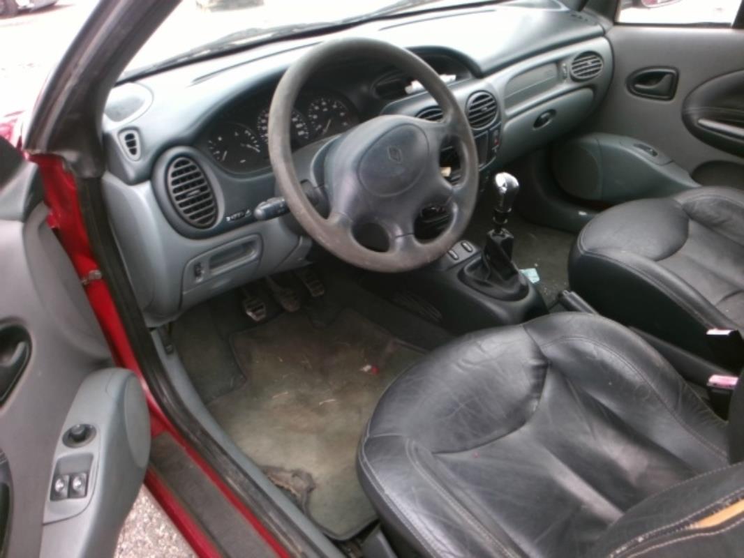 Image Cache capote - RENAULT MEGANE 1