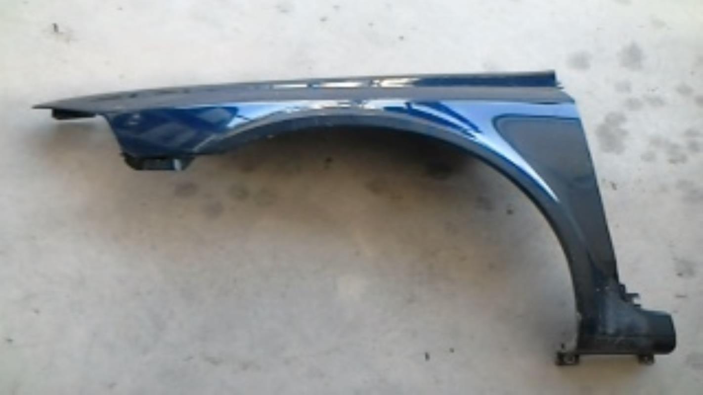 Aile avant gauche RENAULT LAGUNA 2 PHASE 1 Essence - 1