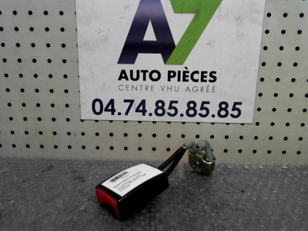 Aggancio cintura sicurezza posteriore destro VOLKSWAGEN PASSAT 4 PHASE 2 BREAK Diésel - 1