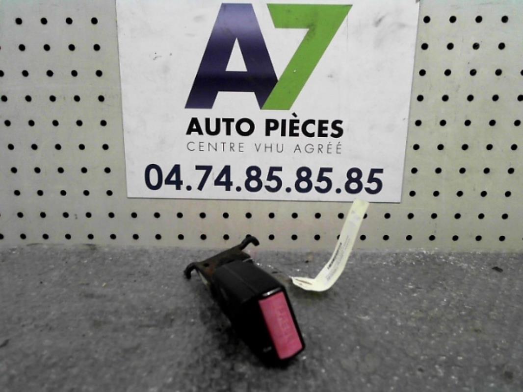 Aggancio cintura sicurezza posteriore sinistro RENAULT MEGANE 2 PHASE 1 Diésel - 1