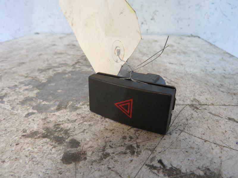 Bouton de warning FORD C-MAX 1 PHASE 1 Diesel - 1