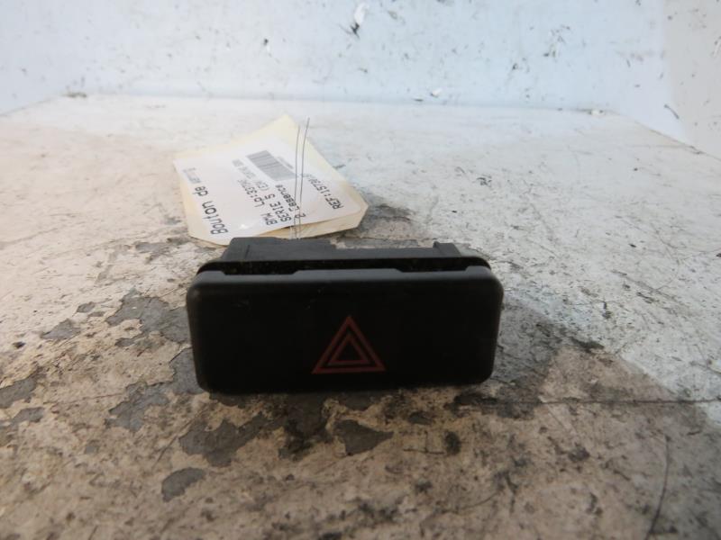 Bouton de warning BMW SERIE 5 E39 PHASE 1 Essence - 1