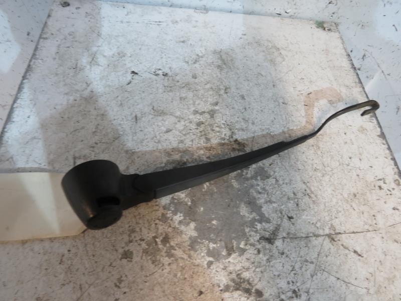Braccio tergicristallo posteriore SEAT LEON 1 Gasolina - 1