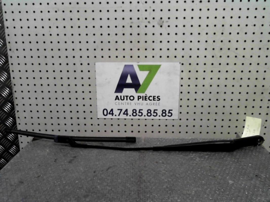 Braccio tergicristallo anteriore destro VOLKSWAGEN PASSAT 5 Diésel - 1