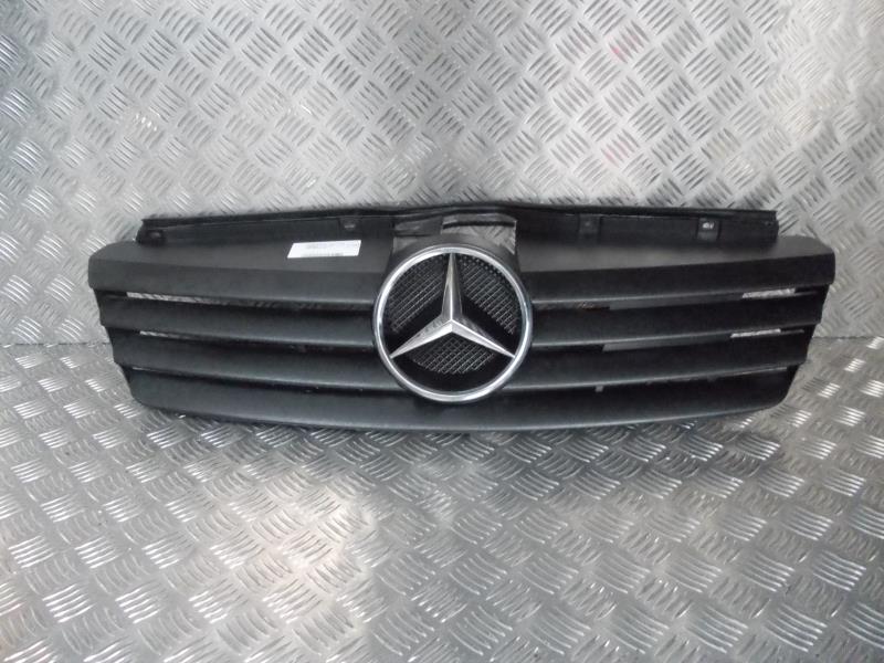 Calandre MERCEDES VANEO 414 Diesel - 1