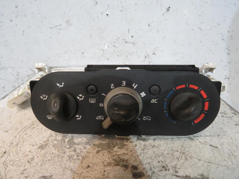 Commande chauffage RENAULT TWINGO 2 PHASE 1 Diesel - 1