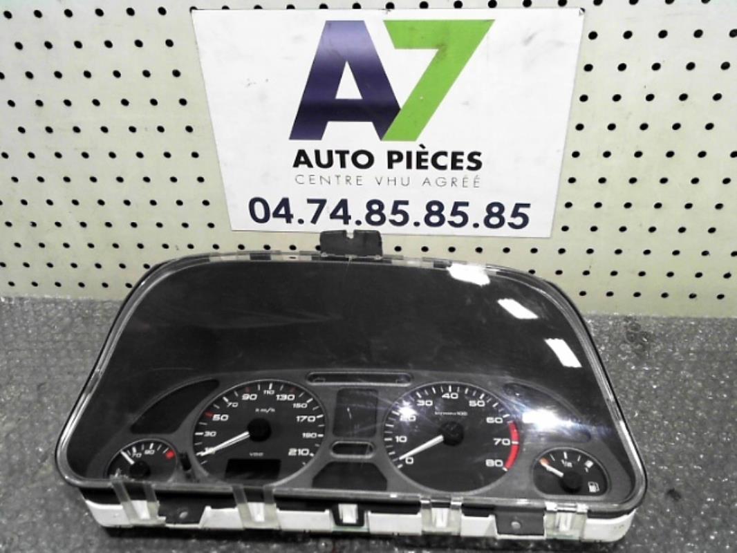 Compteur PEUGEOT 306 BREAK Essence - 1