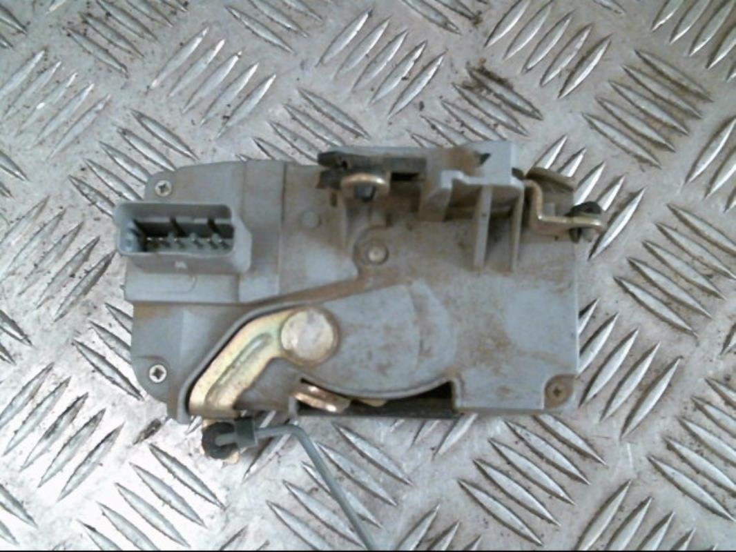 Chiusura centralizzata anteriore destra PEUGEOT 206 PHASE 1 Diésel - 1