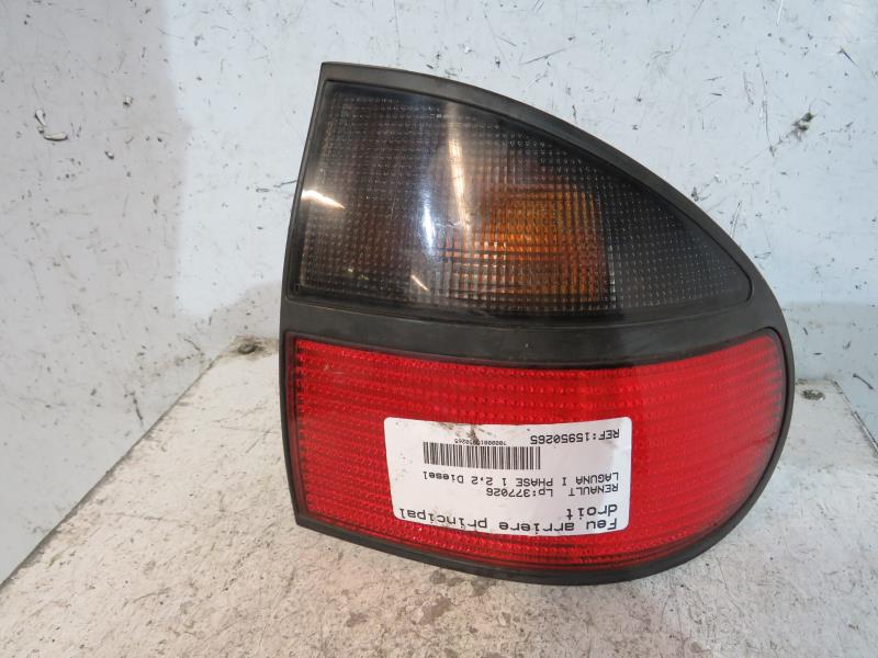 Fanale posteriore principale destro (luci) RENAULT LAGUNA 1 PHASE 1 Diésel - 1