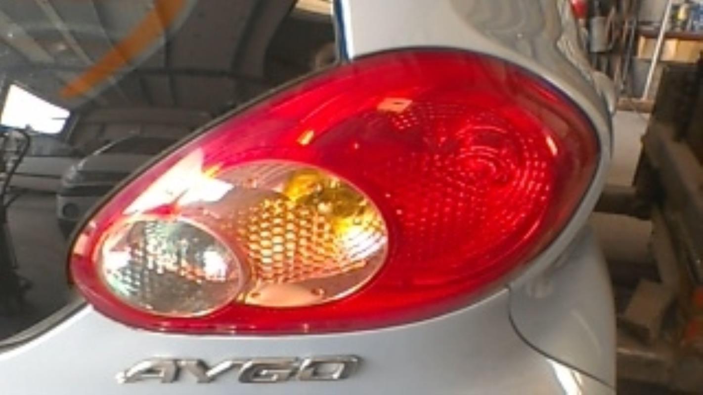 Fanale posteriore principale destro (luci) TOYOTA AYGO 1 PHASE 1 Gasolina - 1