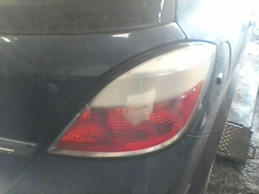 Fanale posteriore principale destro (luci) OPEL ASTRA H PHASE 1 Gasolina - 1