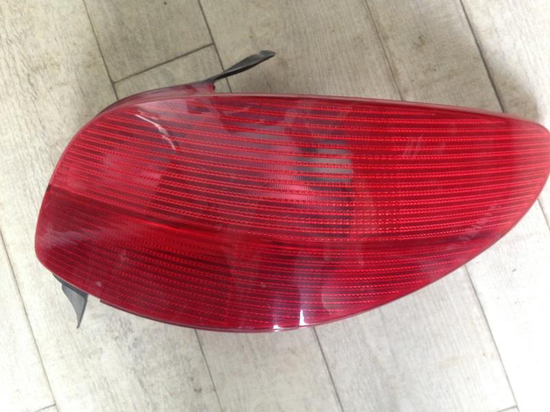 Cabochon arriere droit PEUGEOT 206 Diesel - 1