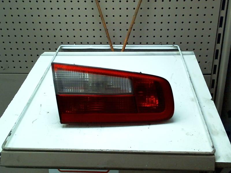 Feu arriere secondaire droit (feux) RENAULT LAGUNA 2 PHASE 1 Diesel - 1