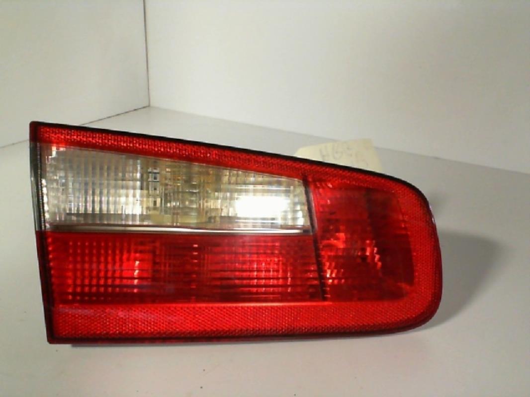 Feu arriere secondaire gauche (feux) RENAULT LAGUNA 2 PHASE 1 Diesel - 1