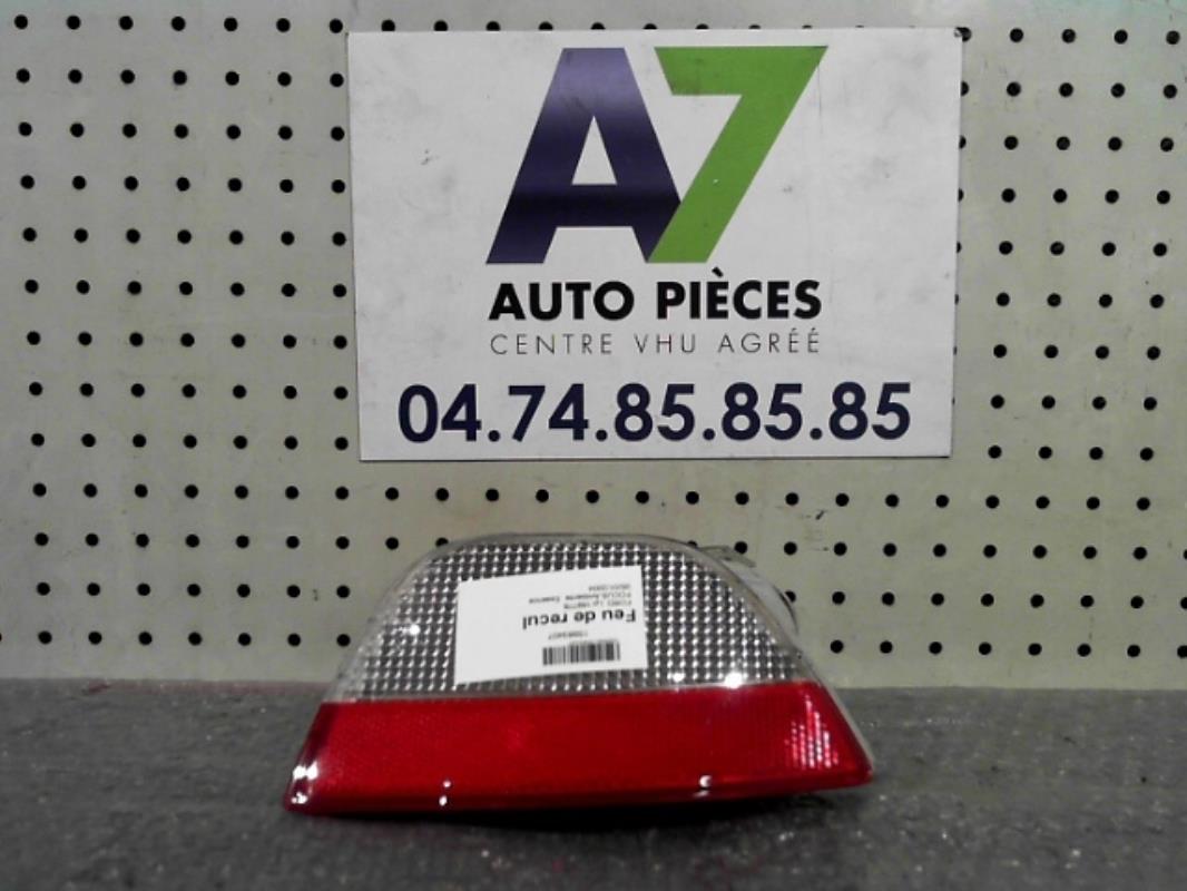 Feu de recul FORD FOCUS 1 Essence - 1