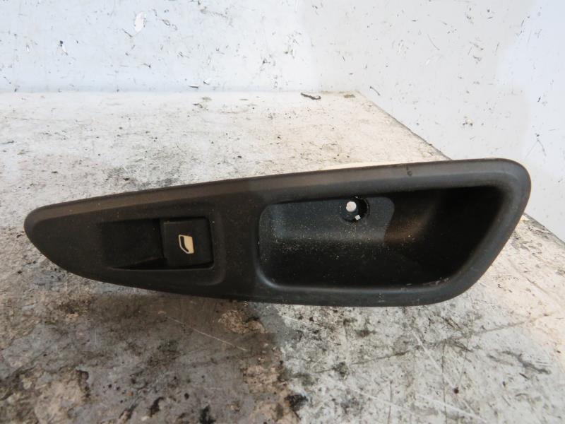 Interruttore lavacristalli posteriore destro PEUGEOT 308 1 SW PHASE 1 BREAK Diésel - 1