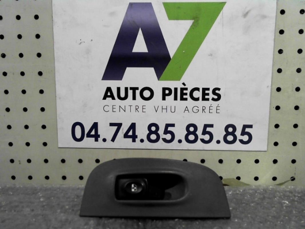 Interruttore lavacristalli anteriore destro RENAULT MEGANE 1 PHASE 2 Diésel - 1