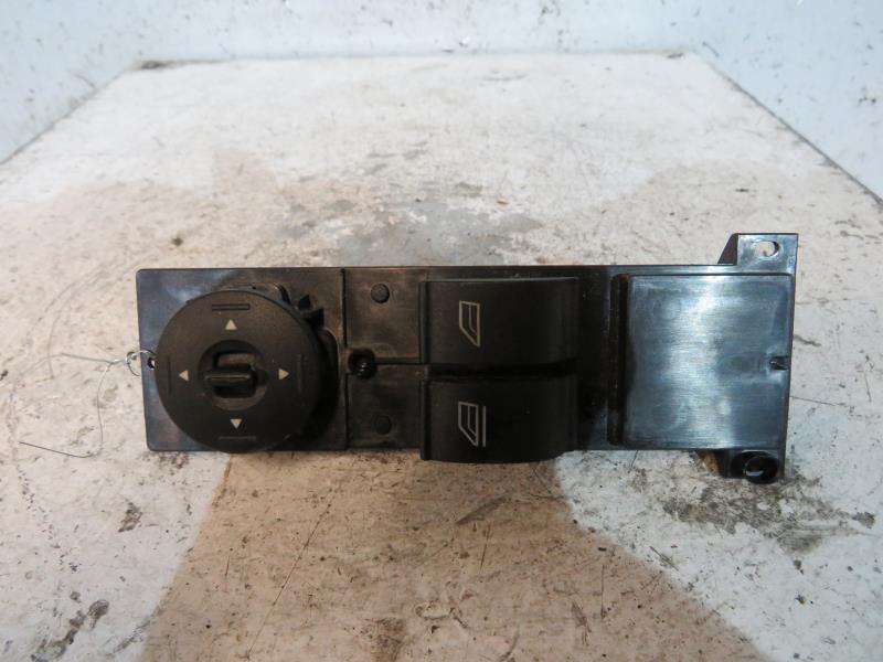 Interruttore lavacristalli anteriore sinistro FORD FOCUS 2 PHASE 1 Diésel - 1