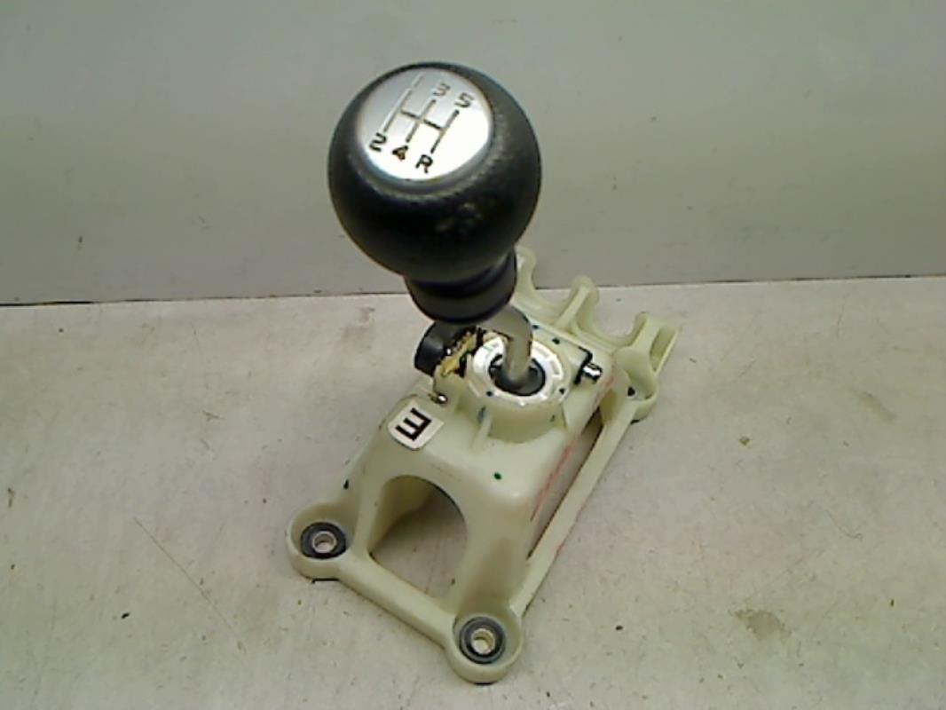 Levier de vitesses NISSAN PIXO Essence - 1