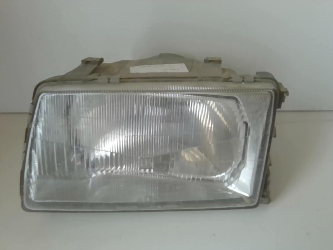Gruppo ottico anteriore principale sinistro (luci)(faro) AUDI 100 2  - 1