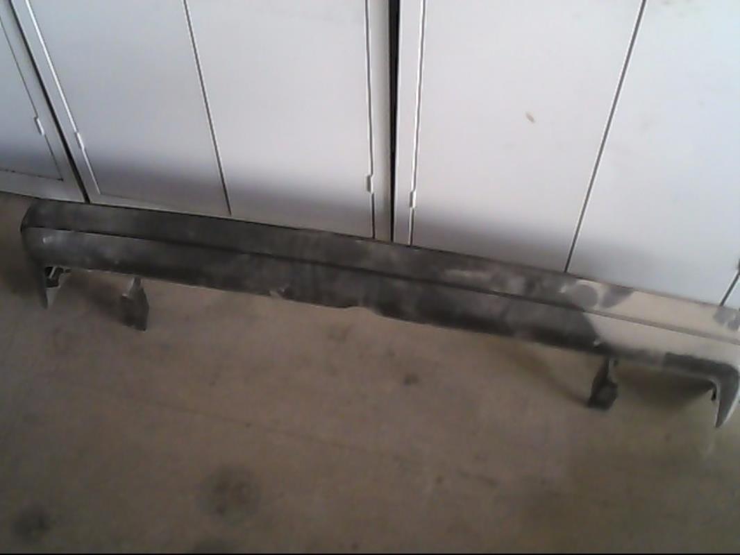 Pare choc arriere VOLKSWAGEN GOLF  - 1