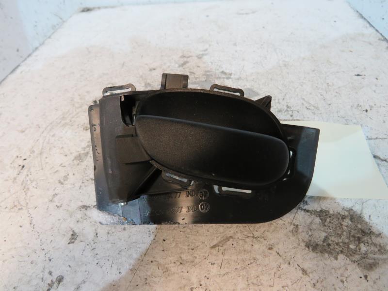 Maniglia interna posteriore sinistra PEUGEOT 206+ Gasolina - 1