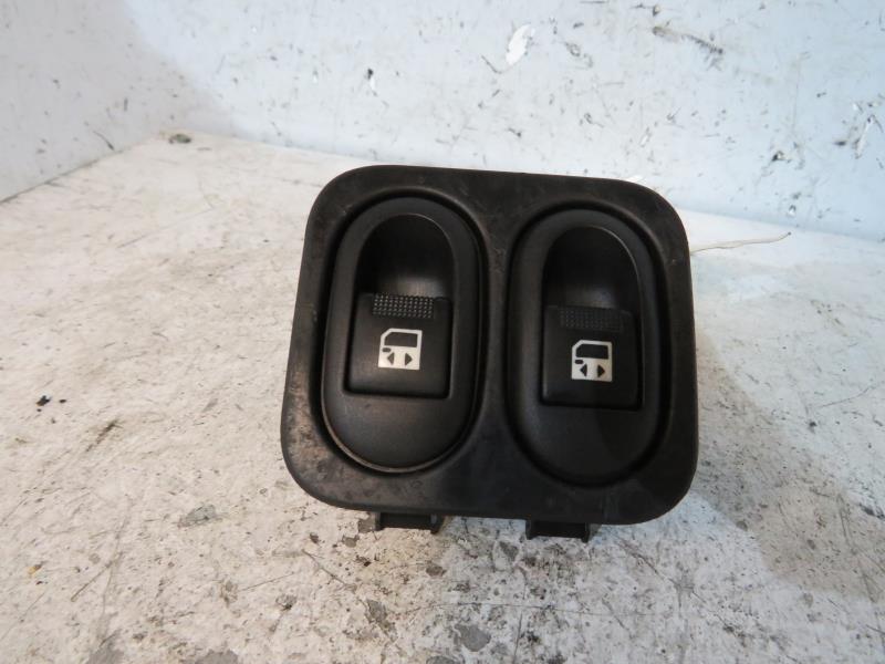 Maniglia interna anteriore destra PEUGEOT 1007 Gasolina - 1