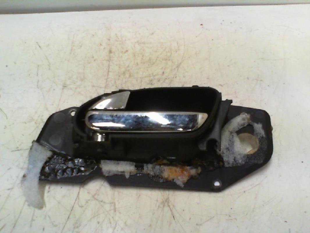 Maniglia interna anteriore sinistra PEUGEOT 607 PHASE 1 Diésel - 1