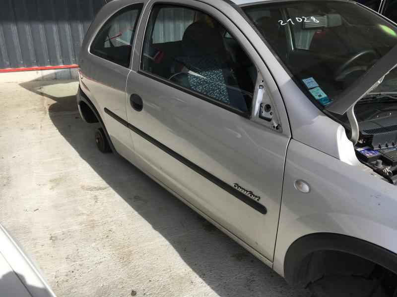 Porte avant droit OPEL CORSA C PHASE 1 Essence - 1
