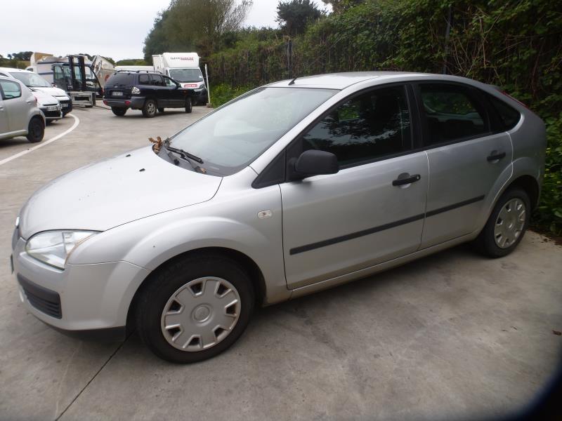 Porte avant gauche FORD FOCUS 2 PHASE 1 Diesel - 1