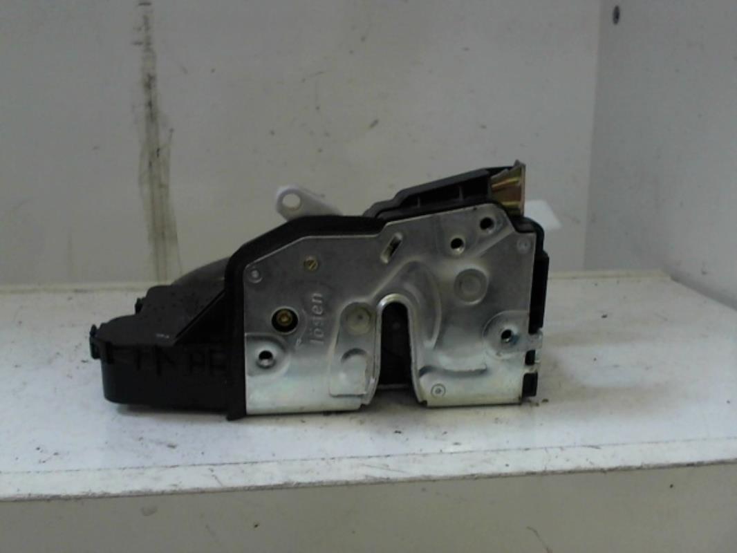 Serrure avant droit BMW SERIE 3 E46 PHASE 1 Essence - 1